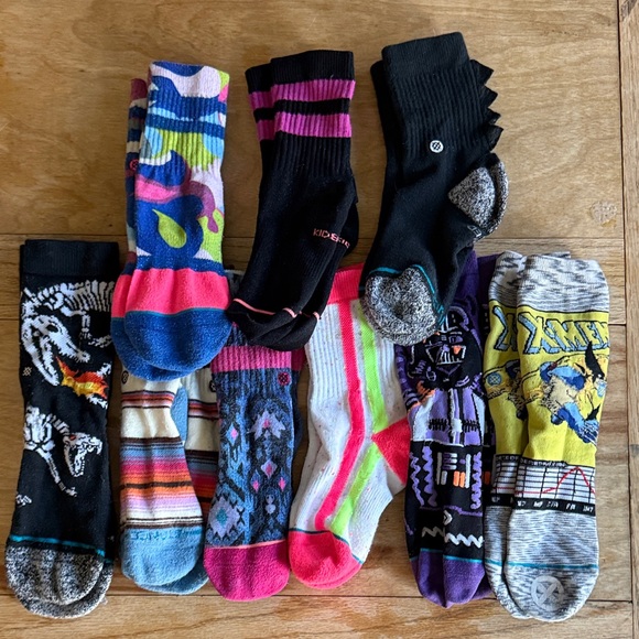 Kid’s Stance Sock Bundle! 10 pairs! 8 out of 9, were washed & never worn, M & L. - Picture 4 of 9